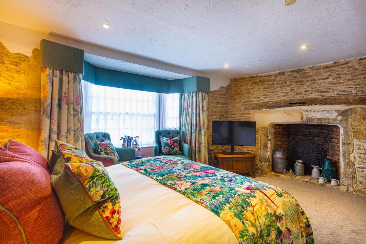 The Bell Inn, Stilton, Cambridgeshire Peterborough Bagian luar foto