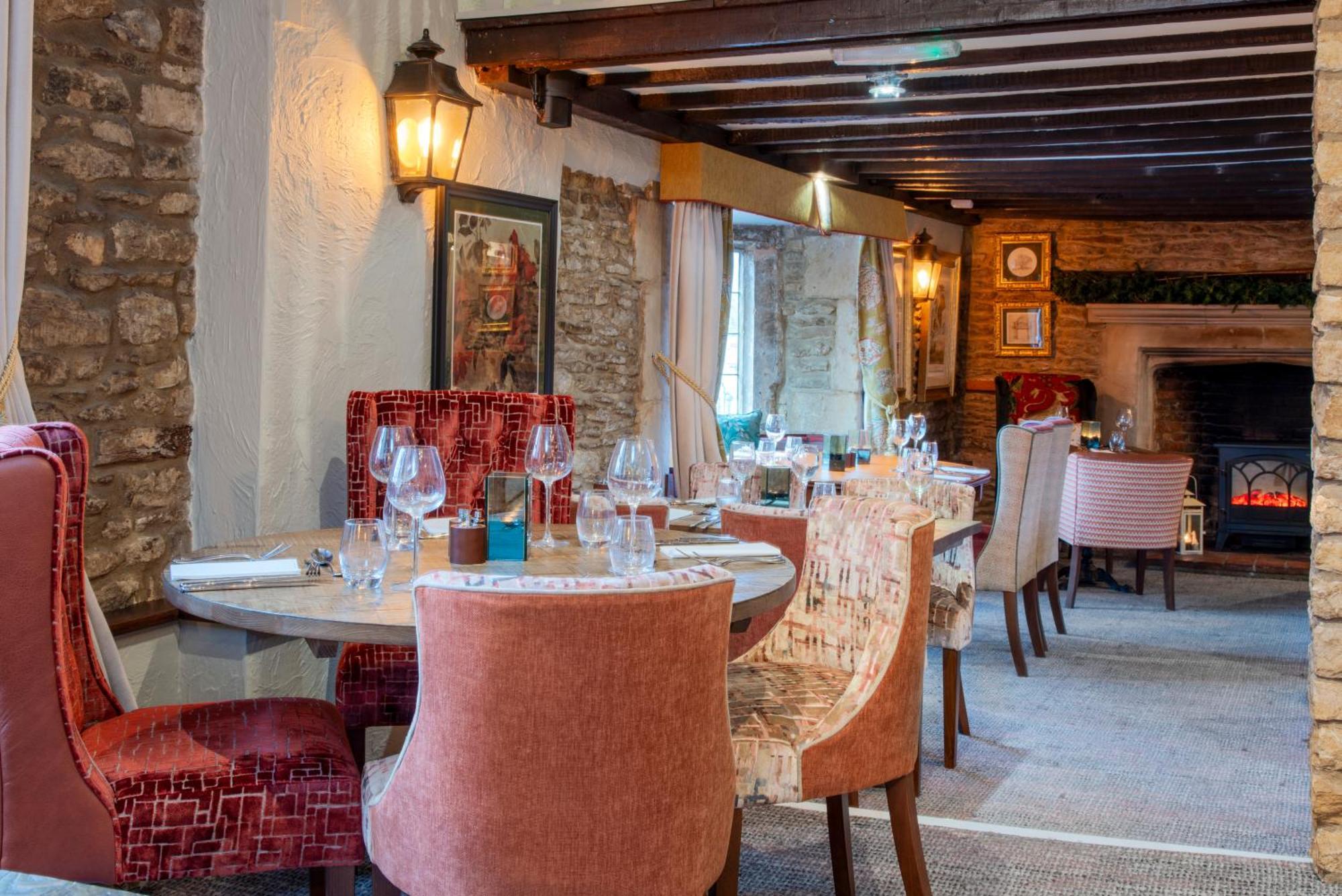 The Bell Inn, Stilton, Cambridgeshire Peterborough Bagian luar foto