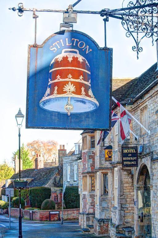 The Bell Inn, Stilton, Cambridgeshire Peterborough Bagian luar foto